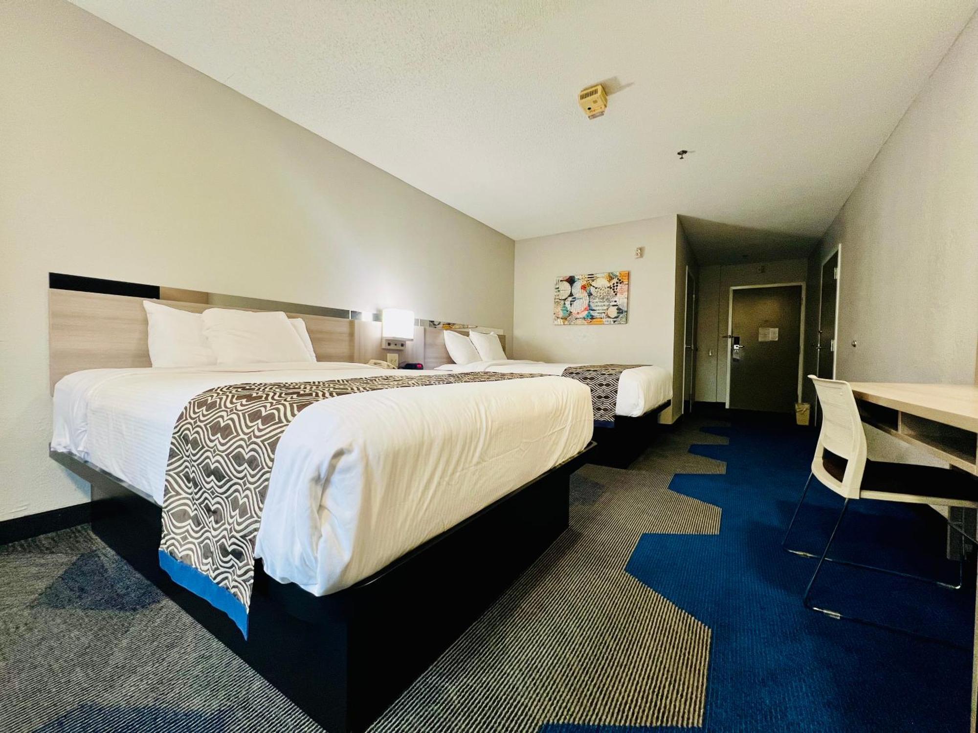 Microtel Inn Georgetown - Lexington North Exteriör bild