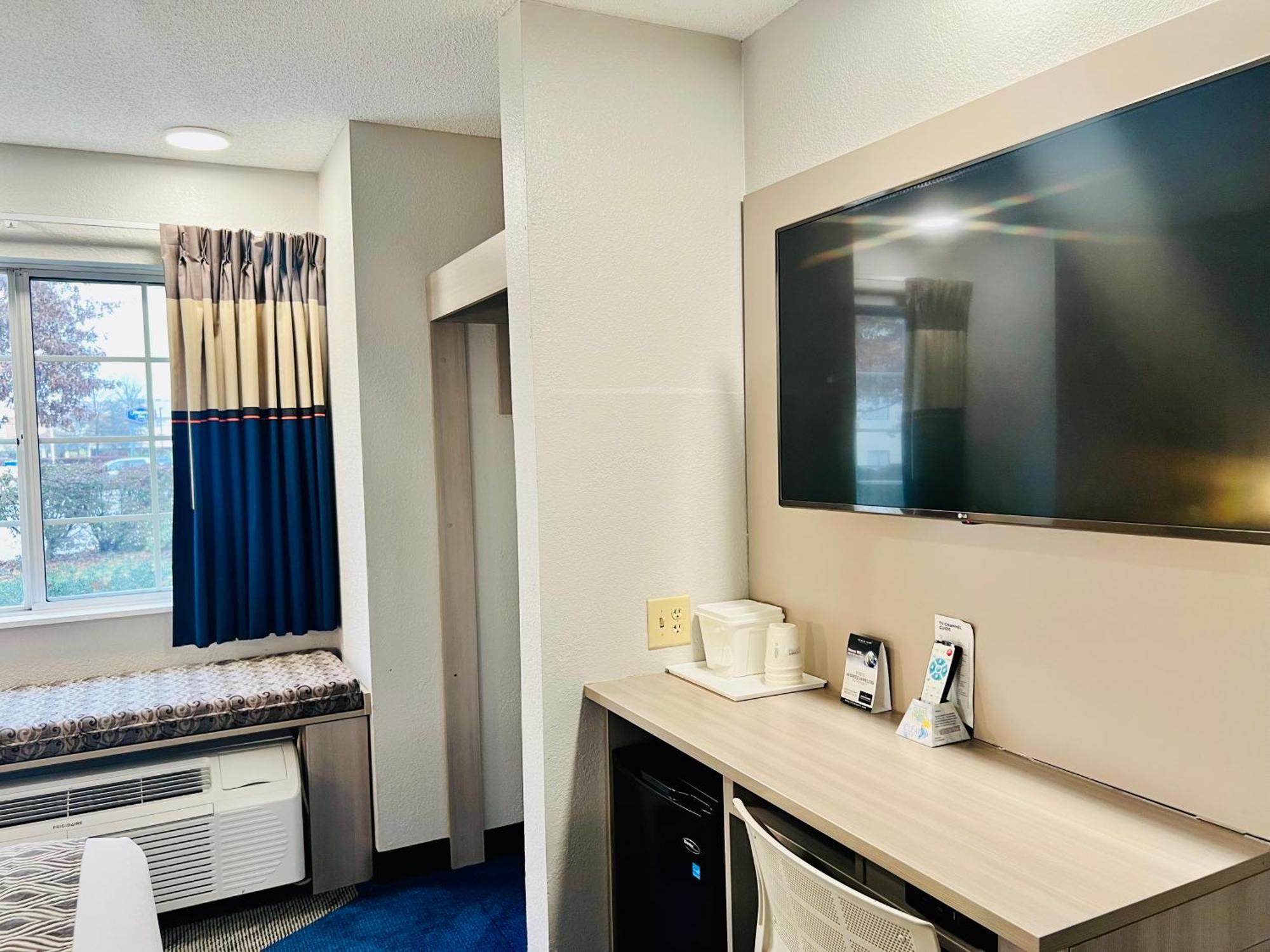 Microtel Inn Georgetown - Lexington North Exteriör bild