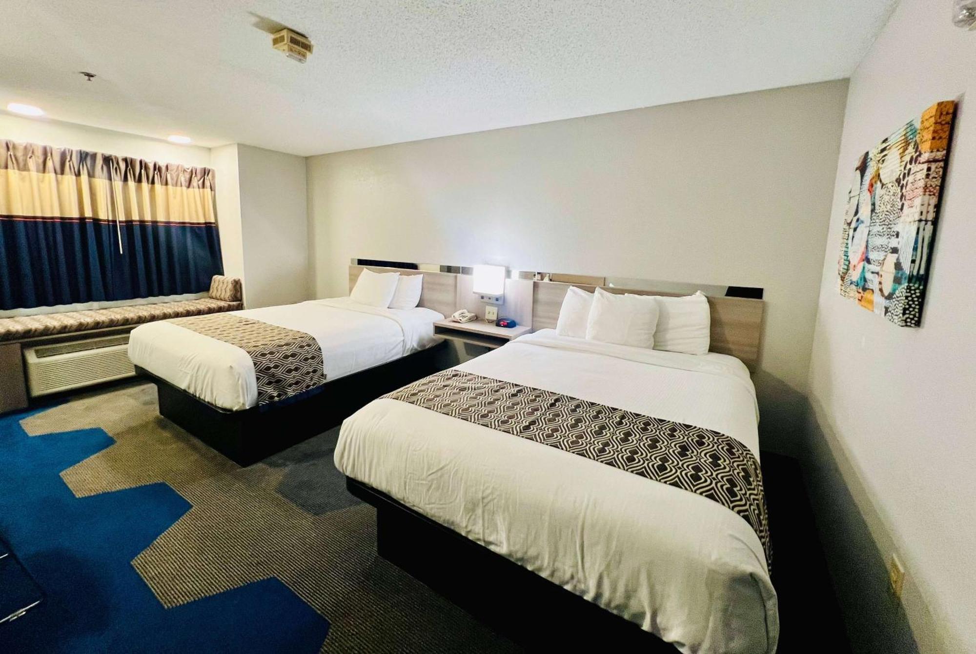 Microtel Inn Georgetown - Lexington North Exteriör bild