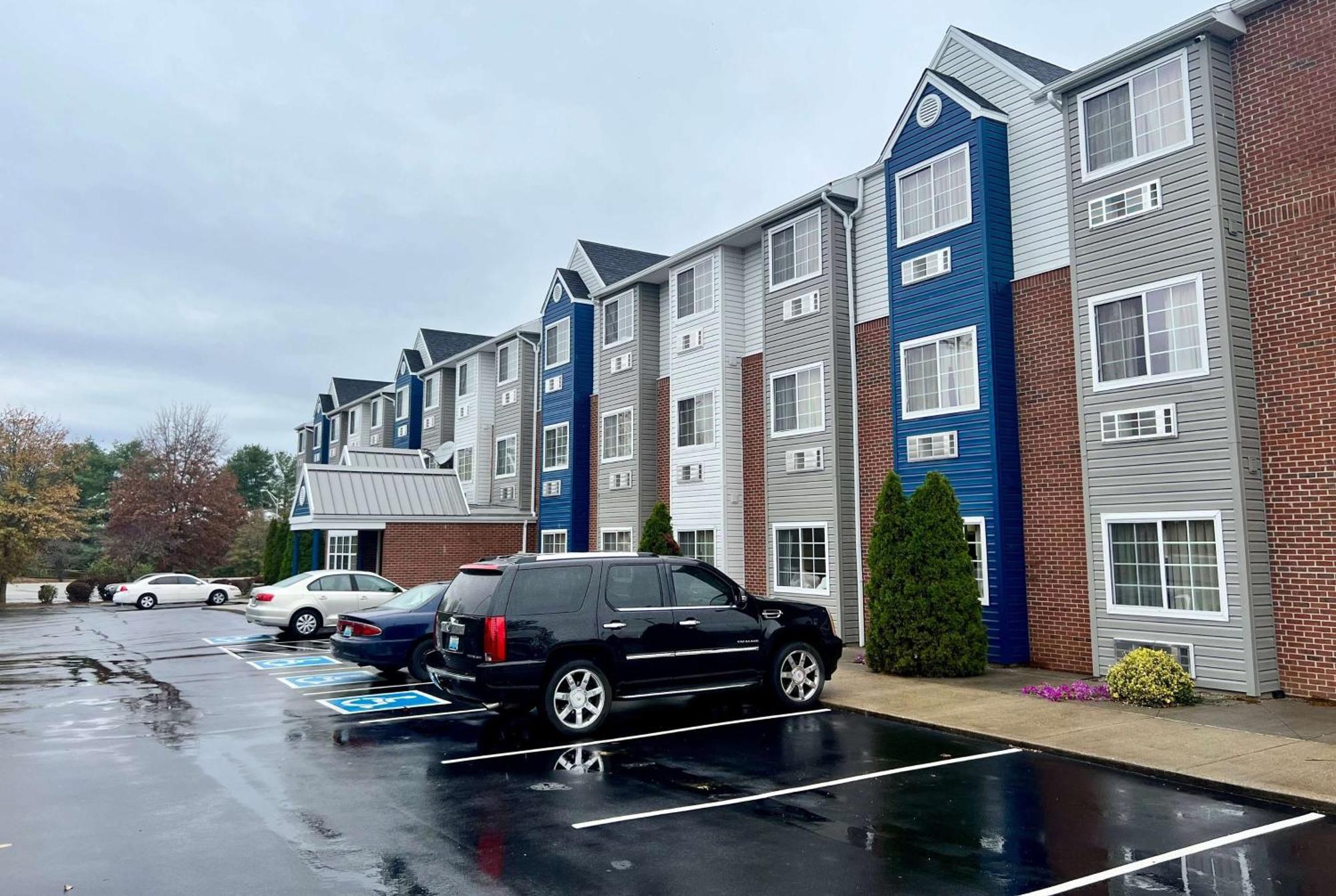 Microtel Inn Georgetown - Lexington North Exteriör bild